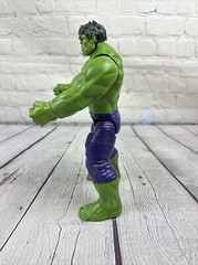 2016 Marvel Legends INCREDIBLE HULK Action Figure Avengers 11″ Tall Poseable toy
