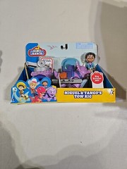 Jazwares LLC Dino Ranch Miguel & Tango’s Tow Rig Vehicle Action Figures Toy