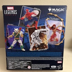 Marvel Legends Magic the Gathering Battle Damaged Spider-Man Figure with Card B