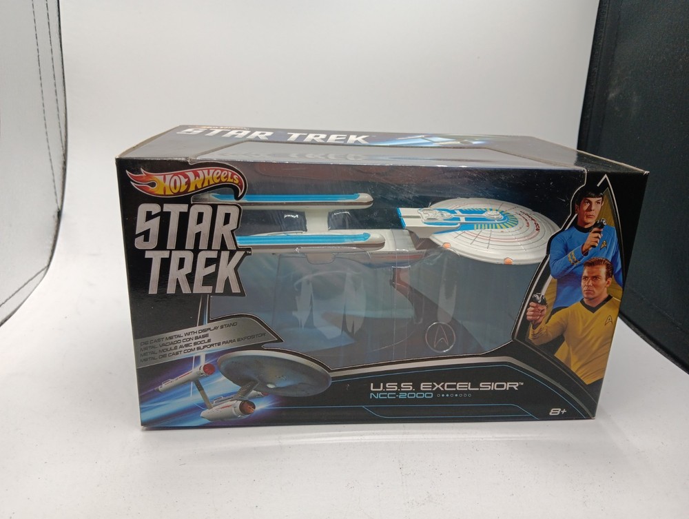 HOT WHEELS STAR TREK U.S.S. EXCELSIOR NCC-2000 DIECAST 2013 BRAND NEW