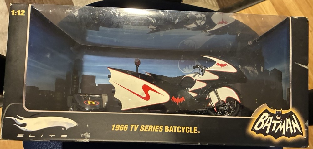 Batman 1966 TV Series Batcycle & Sidecar Limited Edition Mattel Elite DC Comics