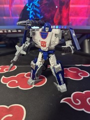 Transformers Siege Mirage Complete Used