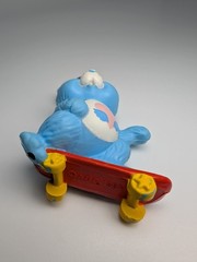 VINTAGE 1980s CARE BEARS COUSIN PVC MINI SWIFT HEART RABBIT ON SKATEBOARD