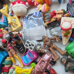 Massive Mixed Lot Of 90+ Toys Action Figures Toy Various Brands And Ages