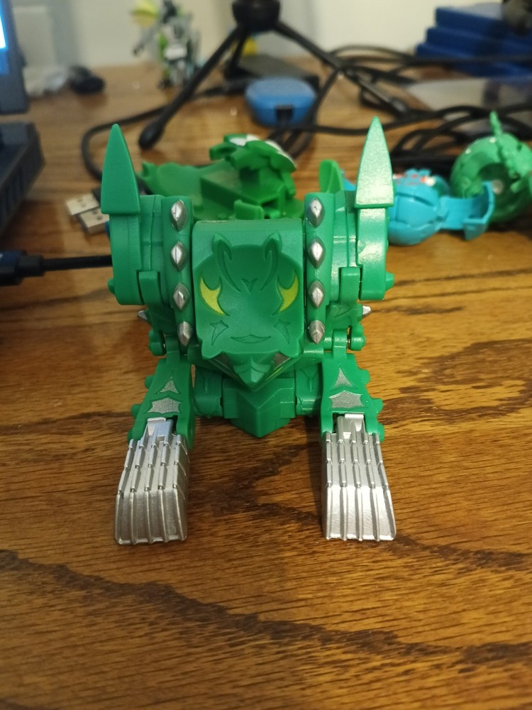 Bakugan Battle Brawler Green Ventus Mobile Assault Mechtanium Surge Axellor 250G