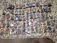 Soldiers Of Italy Lot Of 69 Figures With 2 Binders. Soldatini D’italia