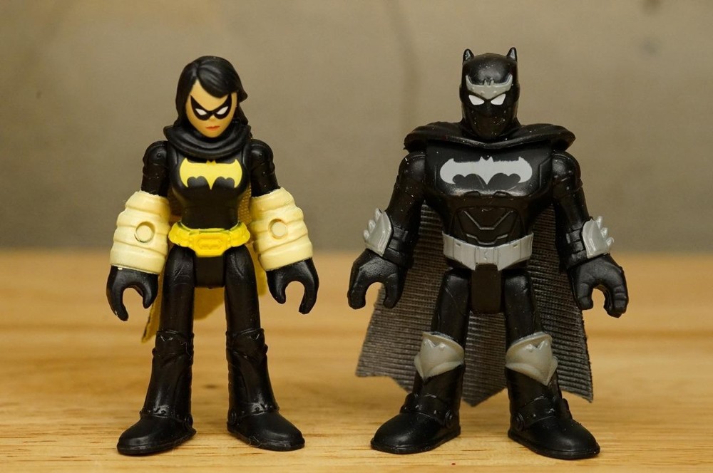 Imaginext Superfriends DC Comics Batman Black Bat Cassandra Cain Toy Figures
