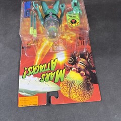 MARTIAN TROOPER MARS ATTACKS ACTION FIGURE VINTAGE TRENDMASTERS NEW SCI-FI 1996