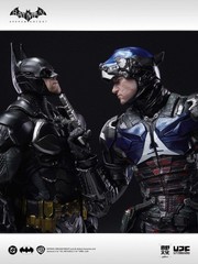 Batman Arkham Knight LPZZ Deluxe Action Figure