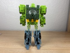 Hasbro Transformers War for Cybertron Autobot Springer