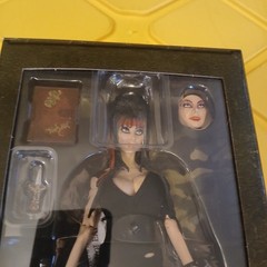 NECA Elvira Mistress of the Dark “Commando” 8″ Action Figure – New