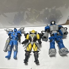 Power Rangers Chap Mei Lot (3) Blue/Gray Robot, Yellow/Black Alien & Shark 2018