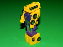 Hasbro Transformers Generation 2 G2 Yellow Constructicon Mixmaster Devastator