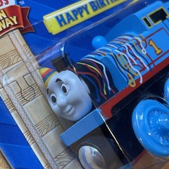 Thomas Wooden Train by Fisher Price Birthday Thomas & Cake Cargo Car Y4501