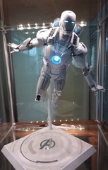 1/1 NEW Hot Toys Black Adam W/ SEAMLESS USB LIGHT KIT THAT PROTECTS SUIT DX29