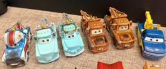 Disney Pixar The World of Cars Burning Up the Track Case & 34 diecast Cars rare