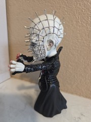 Hellraiser III: Hell On Earth 6″ Stylized Pinhead Action Figure Mezco Toyz 2017