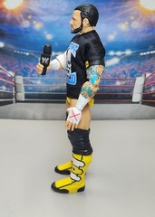 WWE Mattel Elite CM PUNK Defining Moments Ringside Wrestling Figure Pipe Bomb