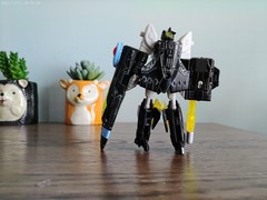 Transformers Robots in Disguise Nightcruz Action Figure