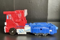 OPTIMUS PRIME Transformers SIEGE War for Cybertron WFC-S65 35th Anniversary!