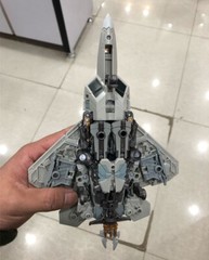 Transformers Studio Series SS06 Starscream Action Figure 7″ Toy Doll New in Box