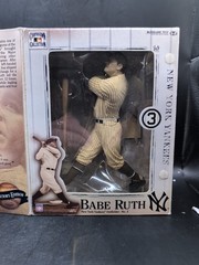 Babe Ruth #3 action figure – McFarlane Cooperstown – NEW YORK YANKEES – Sealed