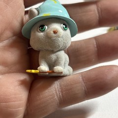 Lot of 7 Vintage Kitty In My Pocket & Puppy Figures – Flocked Cats & Dog