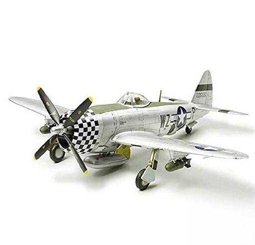 Tamiya Models P-47D Thunderbolt Bubbletop Model Kit 60770