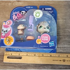 Hasbro Littlest Pet Shop NIB Brown Hedgehog #1321 Monkey #1322 2-Pack Toy
