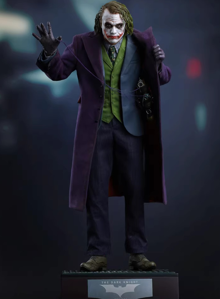 Queen Studios DC Batman: The Dark Knight Heath Ledger Joker