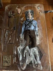 Asmus Toys Evil Dead 2 Ash Williams 1:6 Action Figure