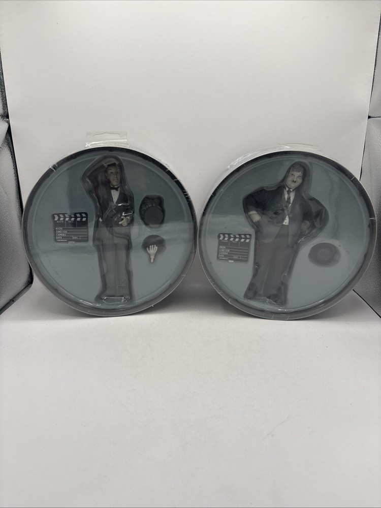 New 2005 SD Toys Movie Icons Laurel & Hardy 7″ Figures Stan Laurel Oliver Hardy