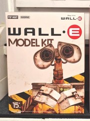 Pop Mart GONG WALL·E Robot Mobilization Kawara Tsutomu Assembly Figure Model Kit