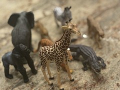 Wild Animal Figures Lot X8 Safari & MOJO 1997-23 Giraffe, Elephant, Gator