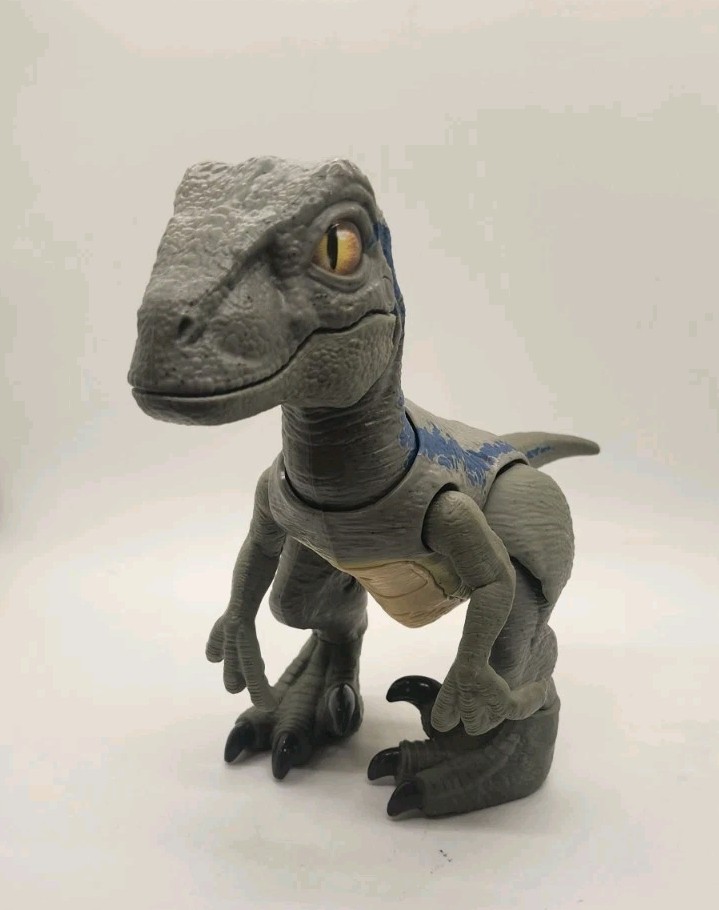 Mattel Jurassic World Blue Velociraptor 8″ Electronic Talking Action Figure