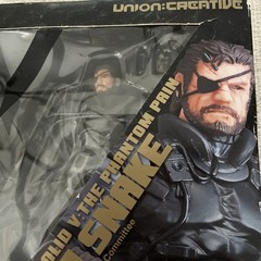 Kaiyodo Revoltech Metal Gear Solid 5: The Phantom Pain Venom Snake Open Box