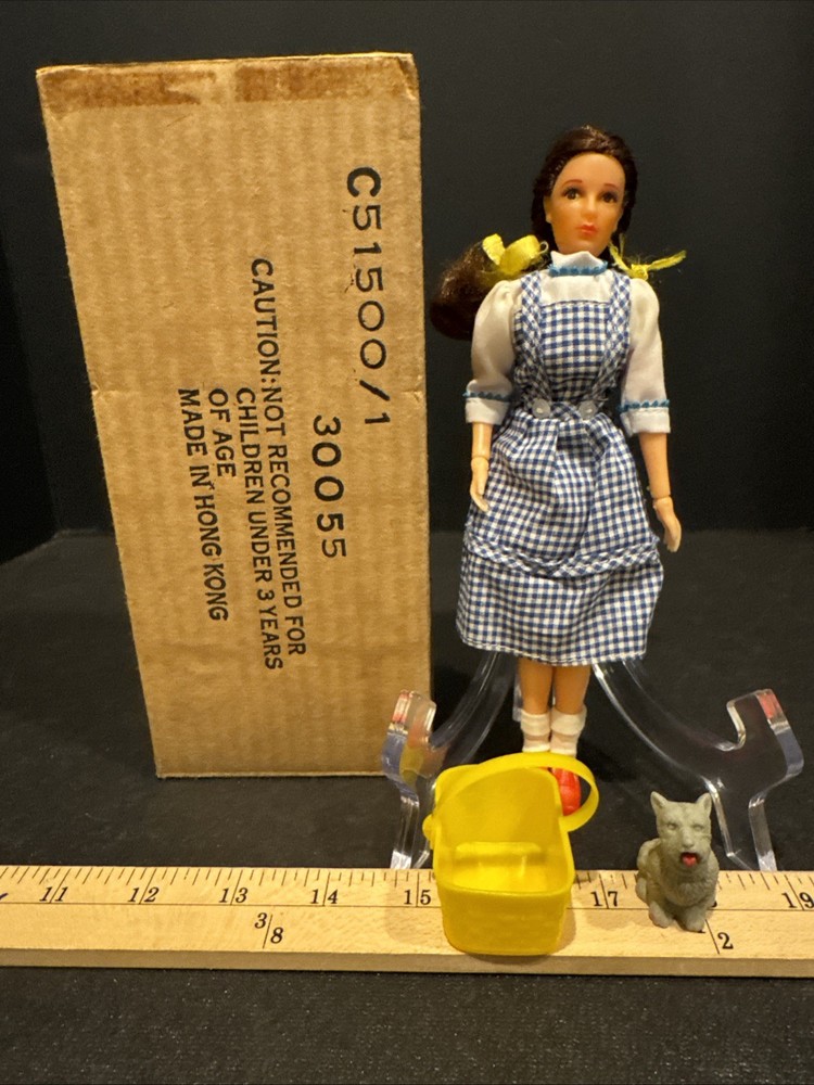 1972 MEGO Wizard of Oz 8” Dorothy & Toto With Mail Away Box