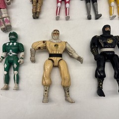 Vintage Miscellaneous Branded / Unbranded Action Figure / Toy Lot!
