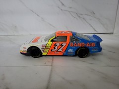 Dale Jarrett 1996 Band-Aid Stock Car 1:24 DAJ RACING Die Cast MIB NEW
