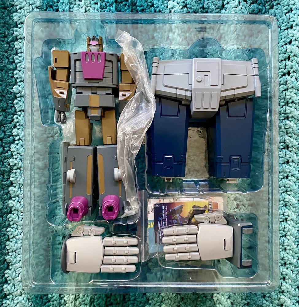 Magic Square Transformers MP Scale Blast Off Space Shuttle Decepticon Bruticus