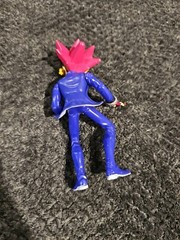 VTG 1996 YU-GI-OH YAMI YUGI MOTO Puzzle Necklace & Card Dealing Figure
