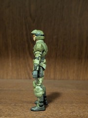 Jazwares World of Halo Series 6 UNSC Marine with Assault Rifle Complete Loose