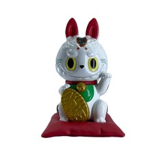PopMart Labubu Lucky Cat Maneki Neko – folklore to bring good fortune BRAND NEW
