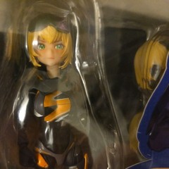 SLIGHTLY USED Nine Realms Extreme Girls Shining Frost 1/10 figure