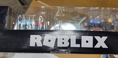 ROBLOX 28 PCS Action Figure ARSENAL OPERATION BEACH DAY Deluxe Playset NEW