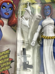 Marvel X-Men Mystique Boxed Action Figure Alternate Head Hands Gun Rifle