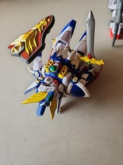 2x SD Gundam Force Superior Defenders CAPTAIN GUNDAM Action Figure & another