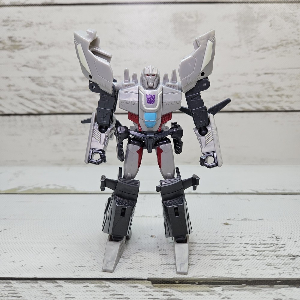 Hasbro Transformers Earthspark Megatron Deluxe 2023 5″ Adjustable Action Figure