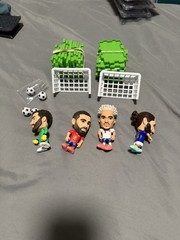 ZURU FIFA Ballers Series 1 Soccer Figure Pick Your Field Piece – 4 figures & acc
