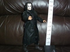 THE CROW REEL TOYS 2002 BRANDON LEE 12 INCH FIGURE WITH SOUND OPENED complete